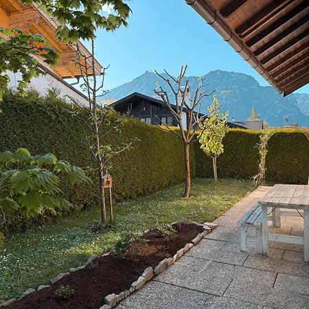 Haisl - Bergblick In Partenkirchen